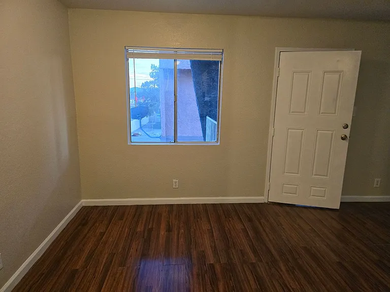 1724 Breckenwood Ct — Photo 13