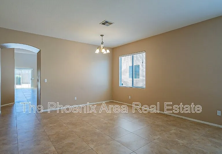 44299 W Oster Dr — Photo 12