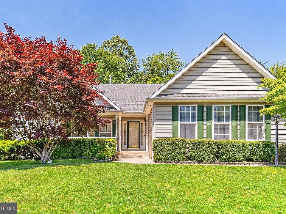 1st image of 7494 Admiral Nelson Dr