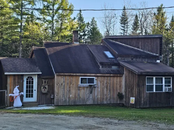 91 Ella Gerald Road, Canaan, ME 04924