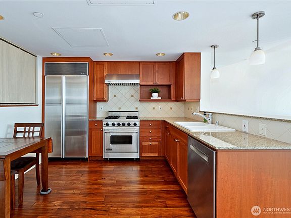 4th image of 1500 4th Avenue #905