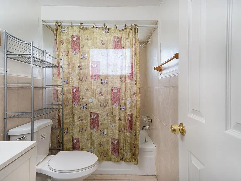 Duke Dr — Photo 3