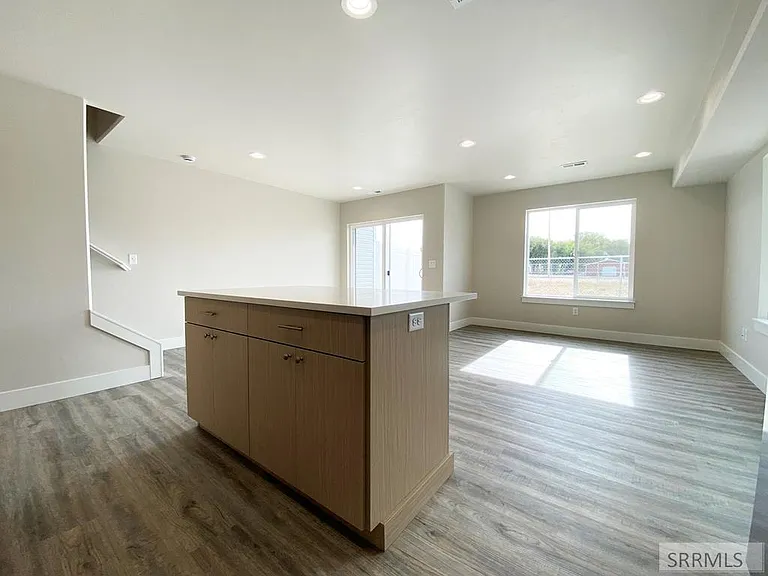 327 Lemmon Ln — Photo 12