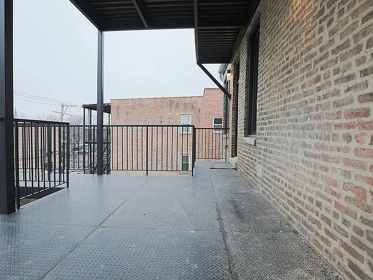 911-913 South Miller Street — Photo 10