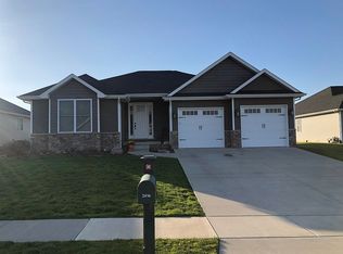 2816 Castlerock Rdg, Springfield, IL 62711