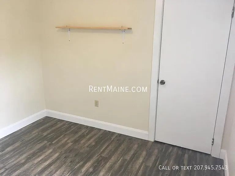 2412 Western Ave #C — Photo 7