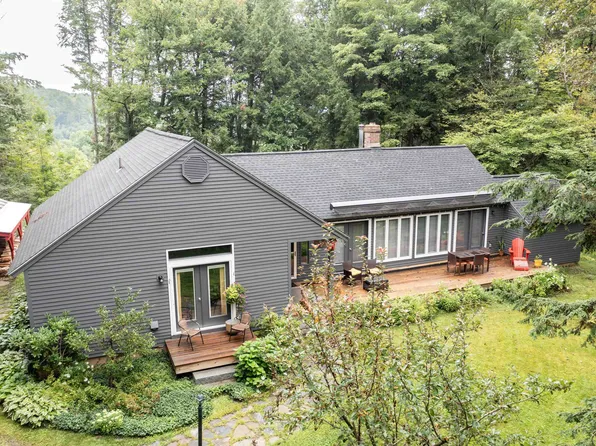 80 Davenport Lane, Hartford, VT 05059