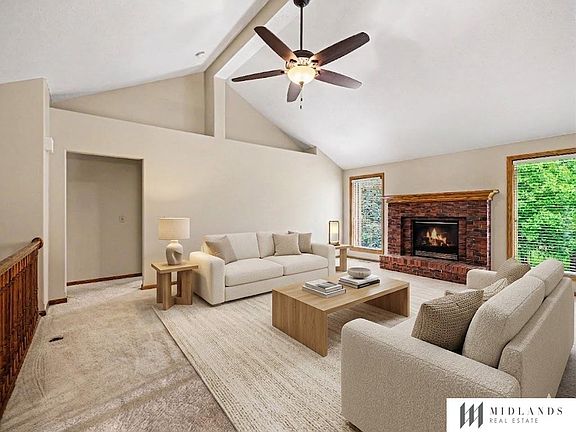 5th image of 14810 Black St