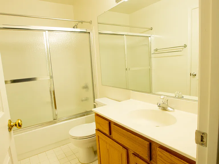 2911 Jessica Ct — Photo 14
