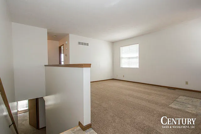 951 Furnas Ave — Photo 9