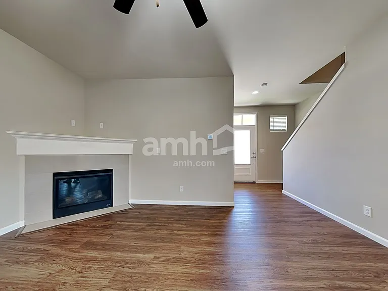 306 Holdener Ln — Photo 6