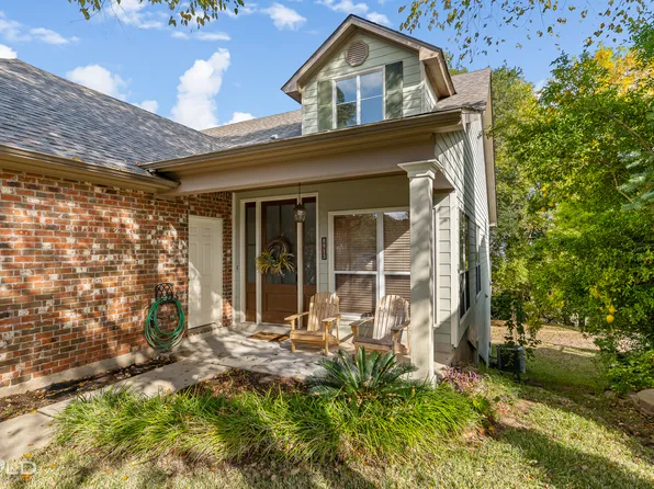8915 Glenmora Dr, Shreveport, LA 71106