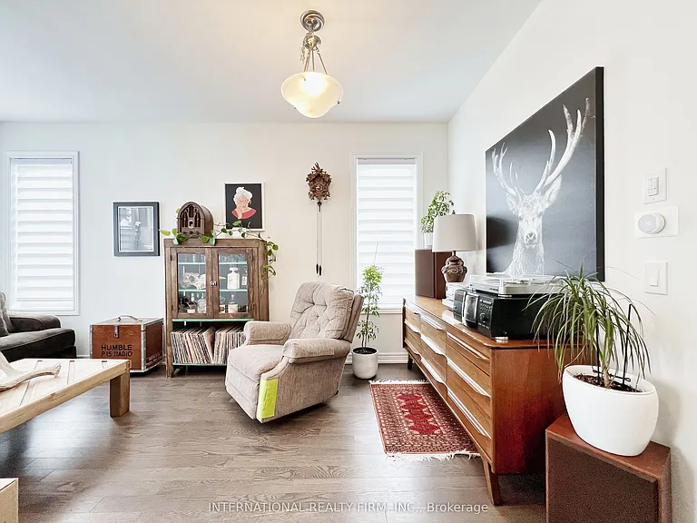 1 Frederick Pearson St — Photo 12