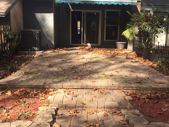 2nd image of 8151 Plaza Gate Ln