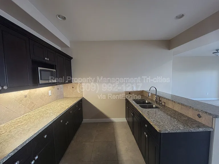 2348 W 49th Ave — Photo 20