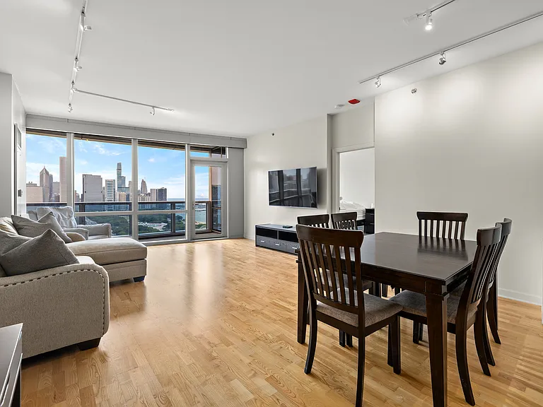 1211 S Prairie Ave #3205 — Photo 12