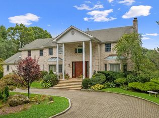 2178 Kirby Ln, Syosset, NY 11791