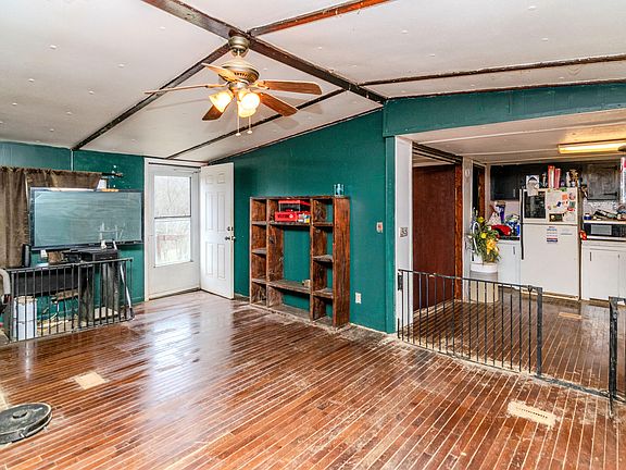 4th image of 1636 Josephine Rd