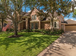 3923 Crown Ridge Ct, Houston, TX 77059