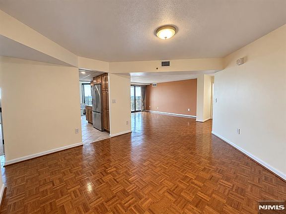 5th image of 245 Prospect Avenue #16A