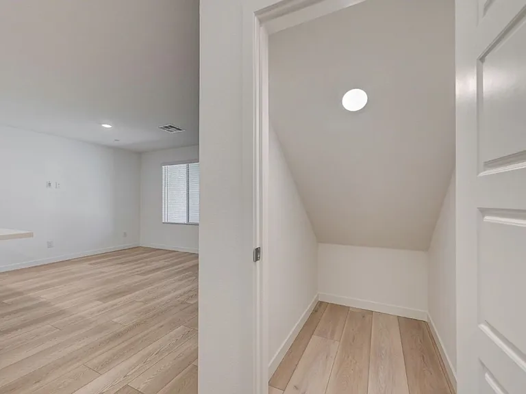 10772 Paget Ct — Photo 14