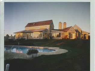 2355 S 22nd St, Marion, IA 52302