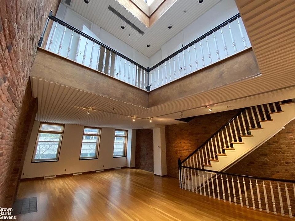 1st image of 1026A 3rd Ave #B