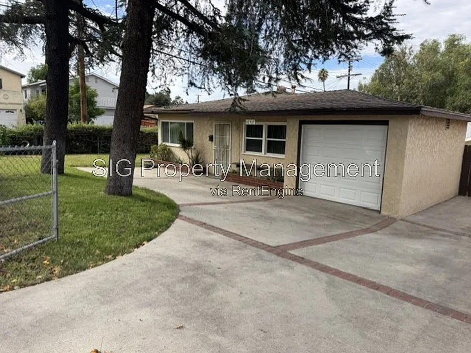 10907 McVine Ave