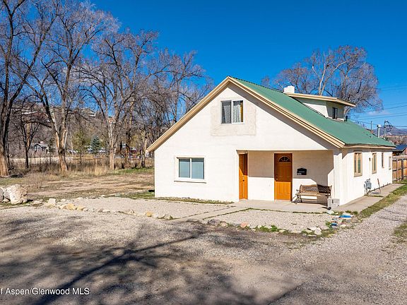 2nd image of 232 W 4th St