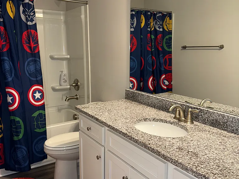 306 Clarendon Ct — Photo 22