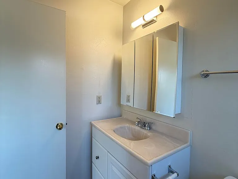 2211 San Antonio Ave — Photo 22