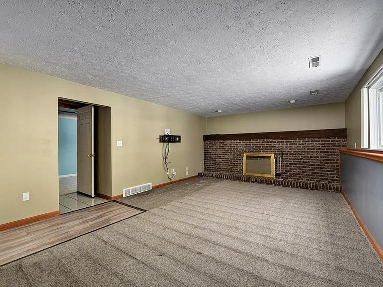 13286 Boston Rd — Photo 13