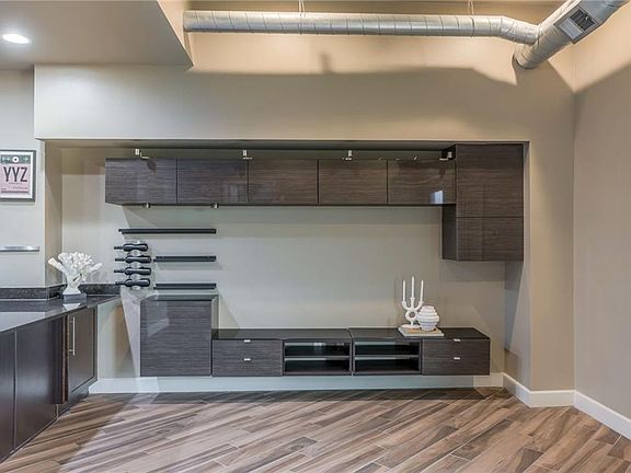 5th image of 2940 Baltimore Ave #1405