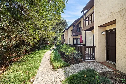 11711 Memorial Dr #101 Photo 1