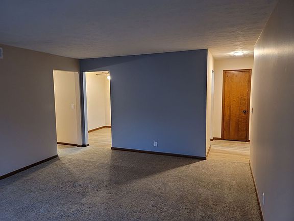 4th image of 621 N 48th St #9