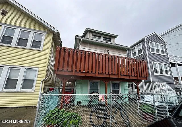 303 Hamilton Avenue photo 1