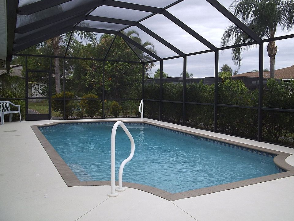 1st image of 6928 Essex Dr