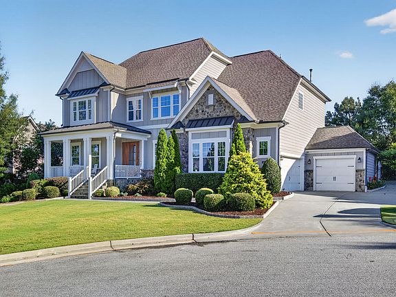 3rd image of 609 Cottsmore Ct