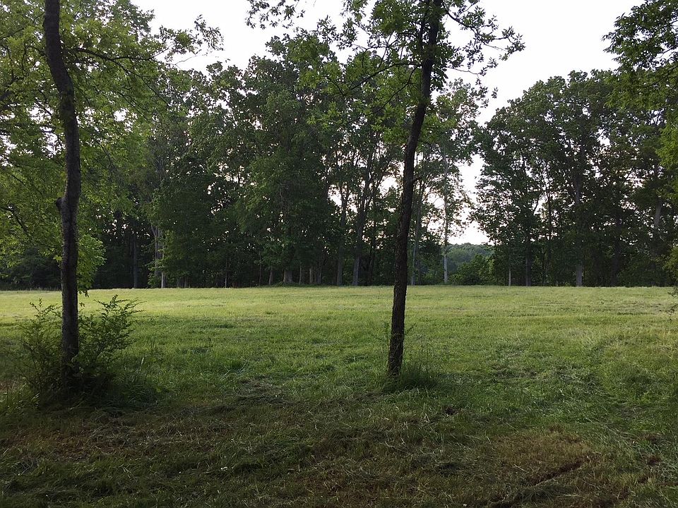 1st image of 3941 Lakebrook Dr