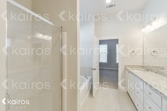 15631 Boothy Ln — Photo 17