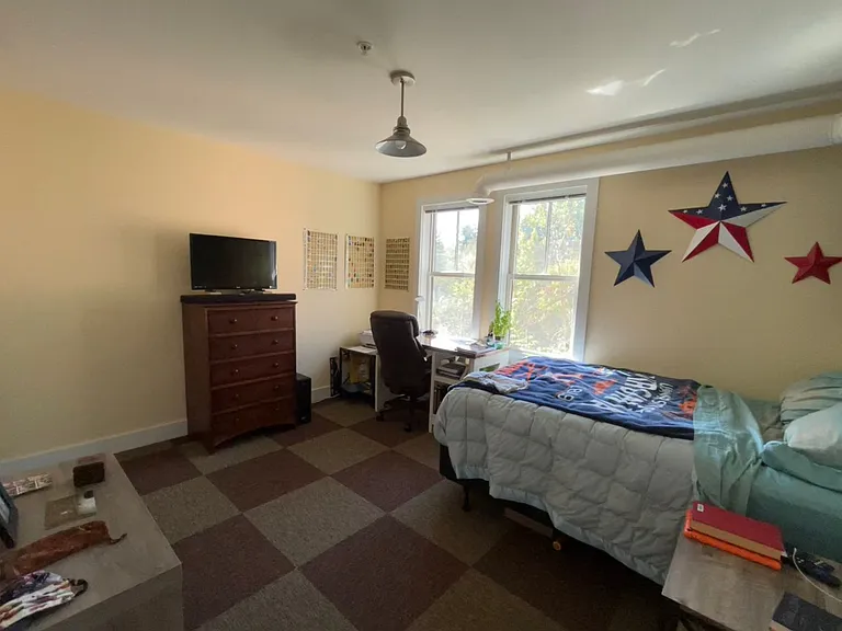 1707 Jefferson Park Ave — Photo 16