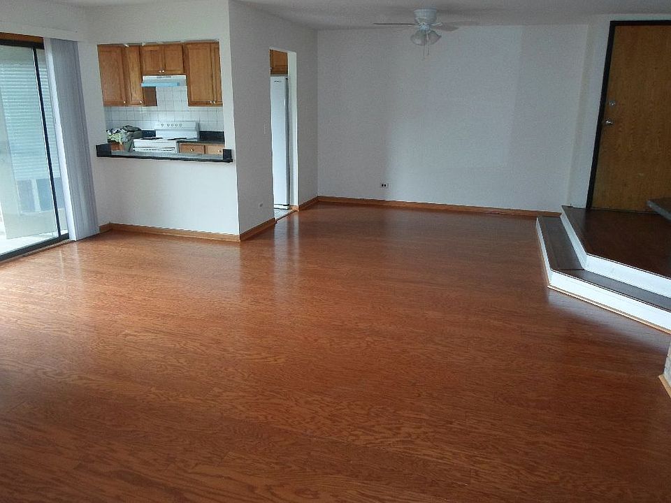 1st image of 1118 Prescott Dr APT 1B