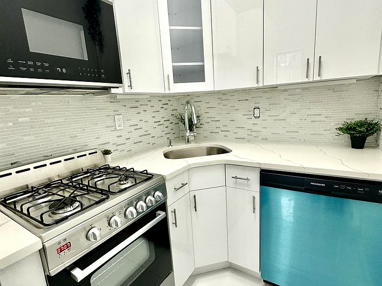 88 South St #1 — Photo 21