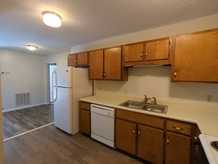 115 Summerfield Rd — Photo 8