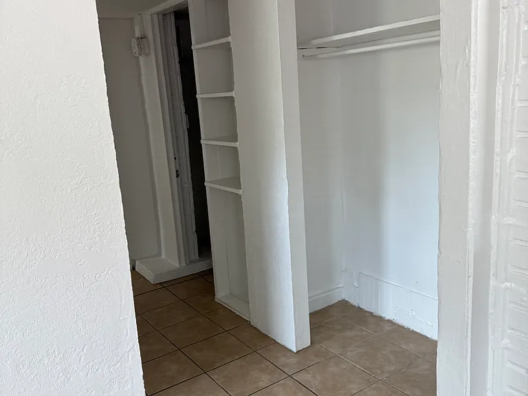 23 S Hollywood Ave #7 — Photo 7