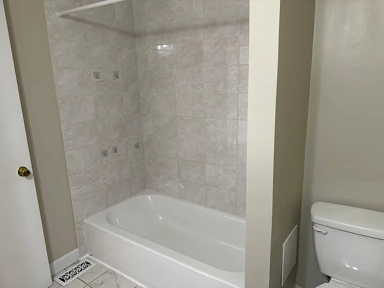 47 Eastford Ct — Photo 8
