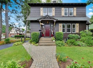 122 Longfellow Rd, Worcester, MA 01602