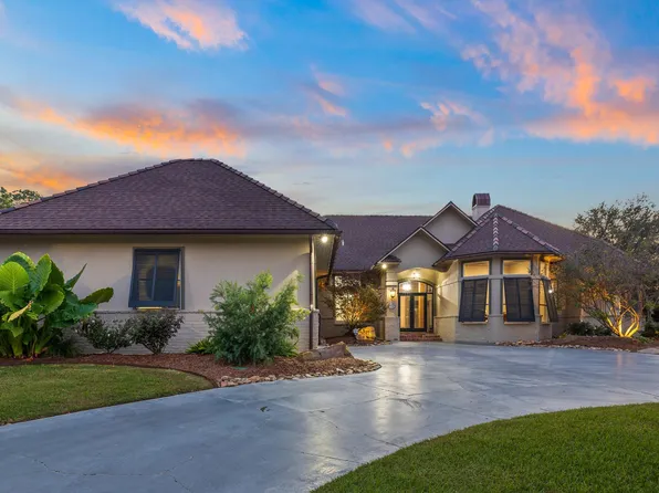 204 Inverness Ln, Broussard, LA 70518