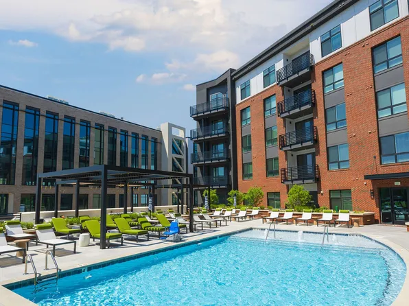 The Rowe at Commonwealth