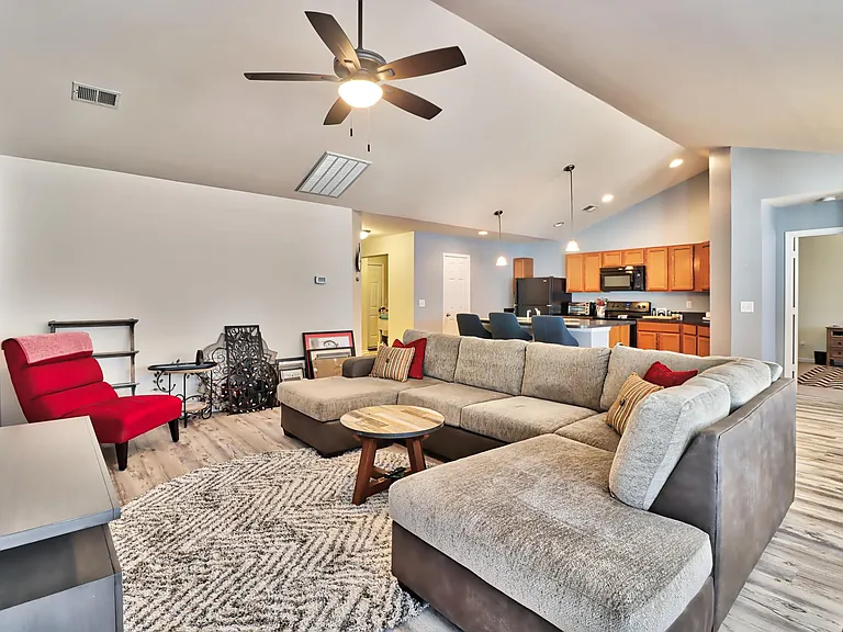 853 Bonita Loop — Photo 7